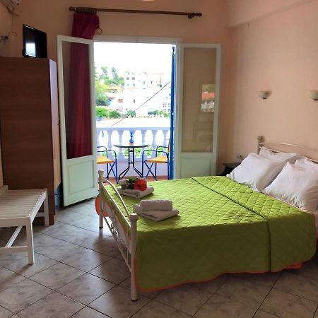 Elli Rooms Patitiri Exteriér fotografie